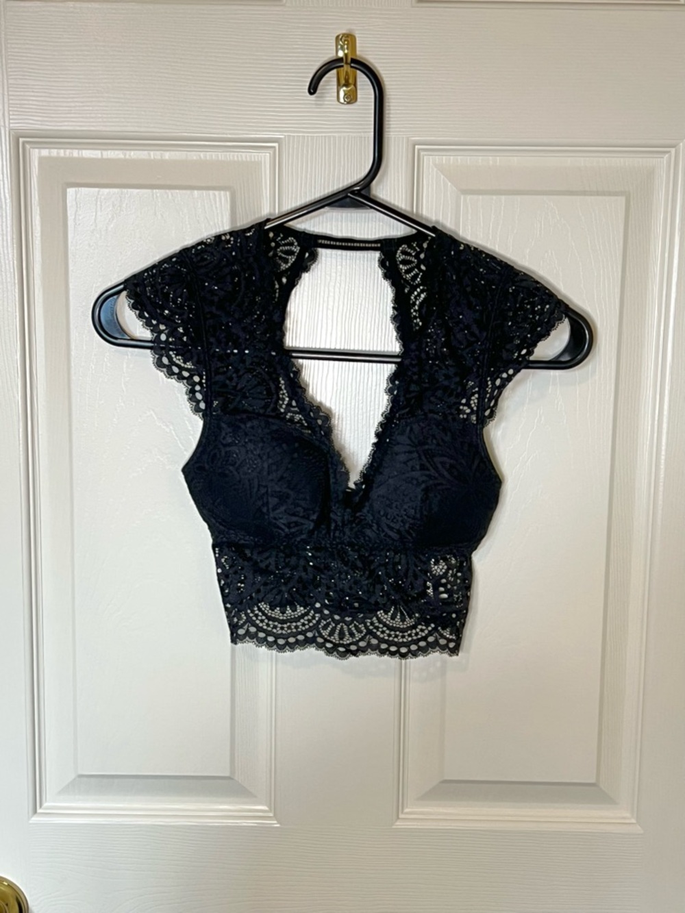 Hollister/Gilly Hicks Black Lace Crochet Crop Top Bralette